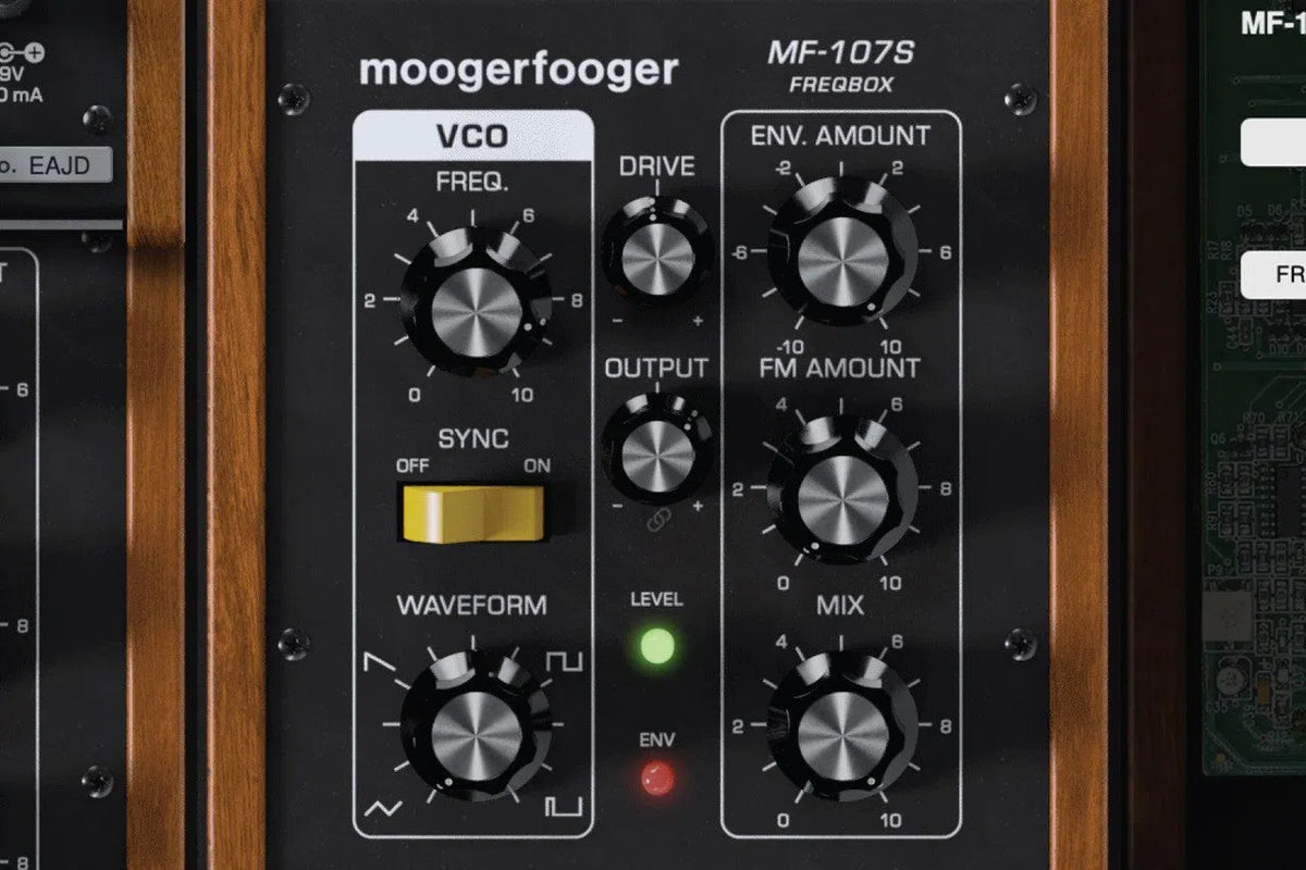 Moog MF-107S FreqBox